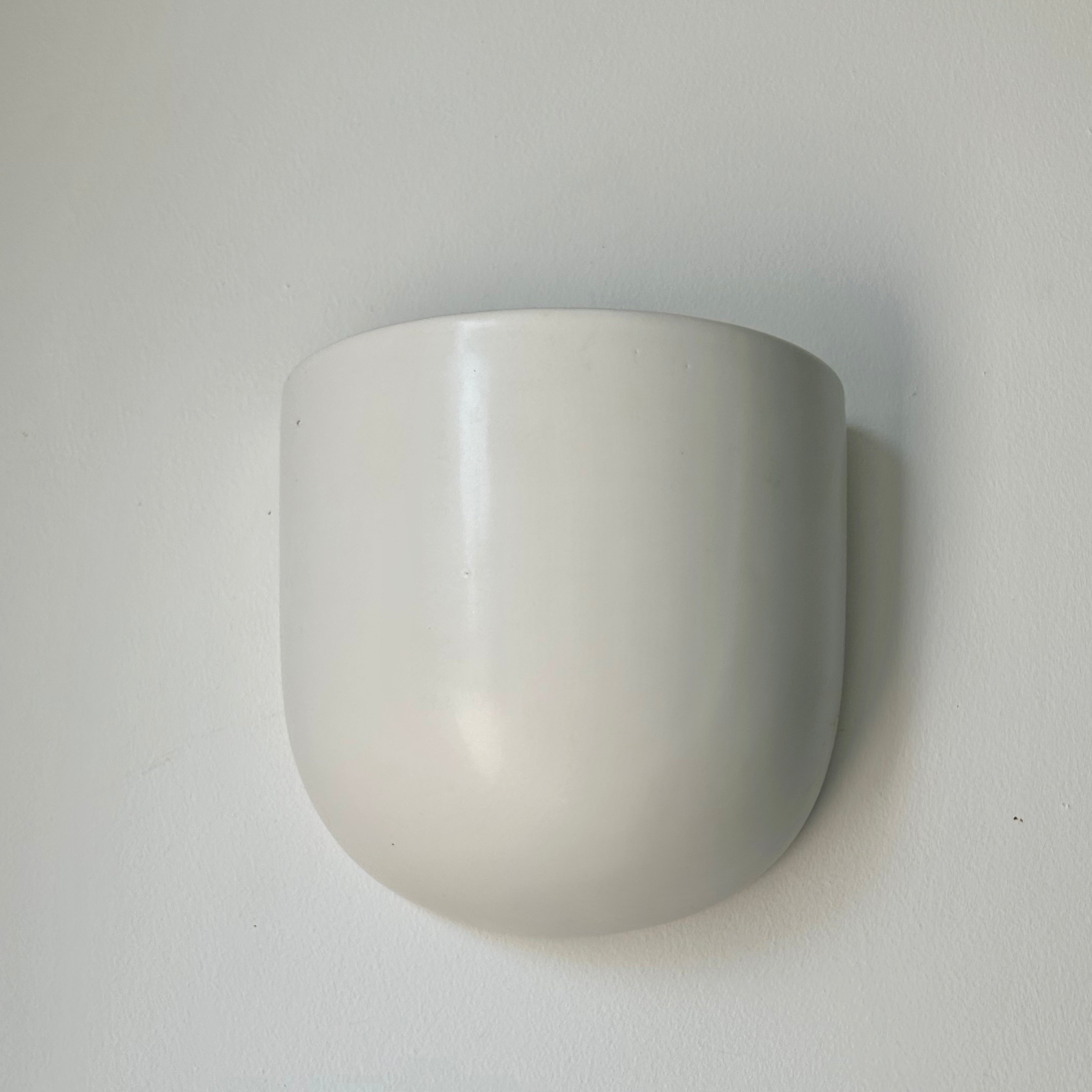 Modern Ceramic Wall Pocket MATTE WHITE (7"X3.75"X6.75)