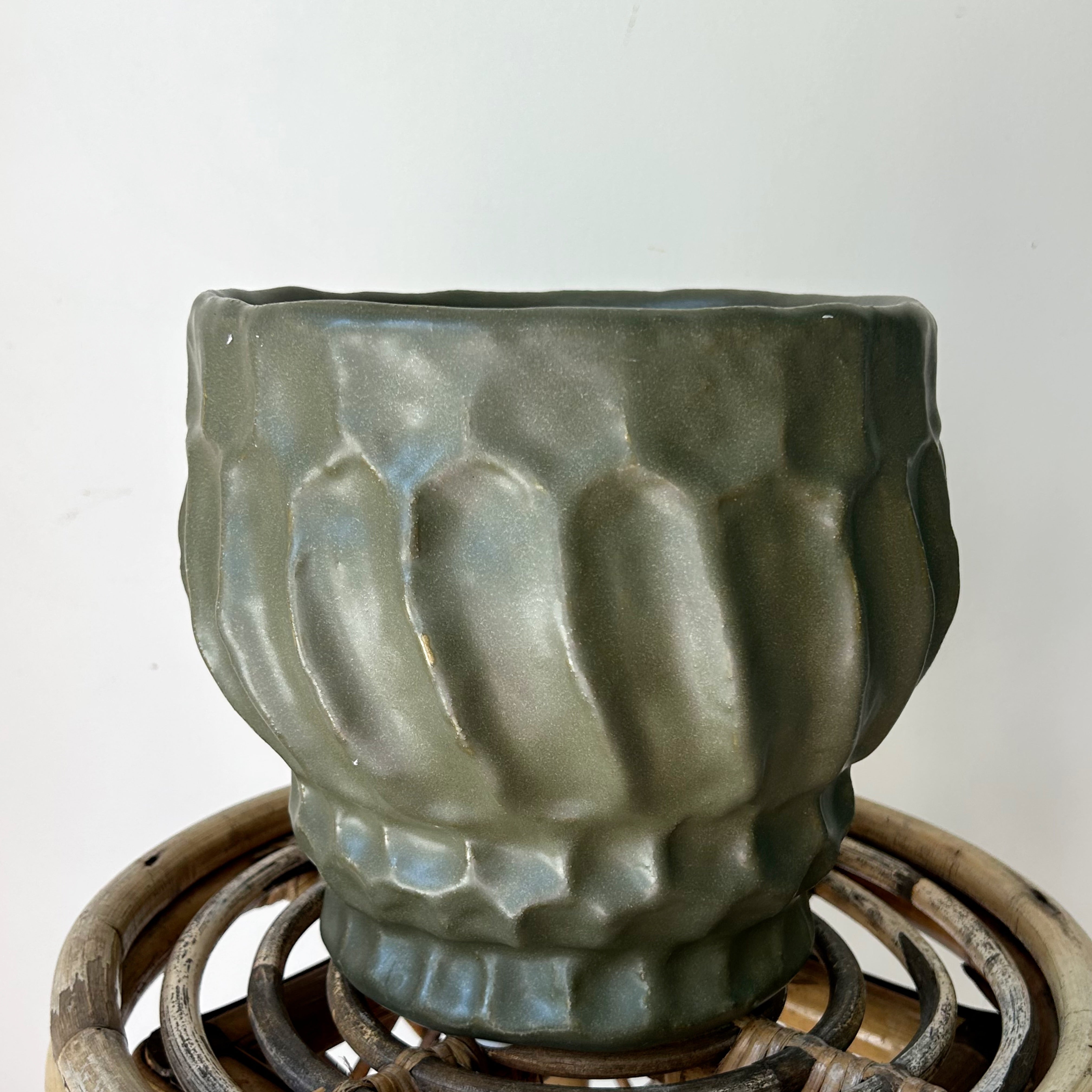 IRIS Raised Decorative Pot (available in two sizes) Dark Green