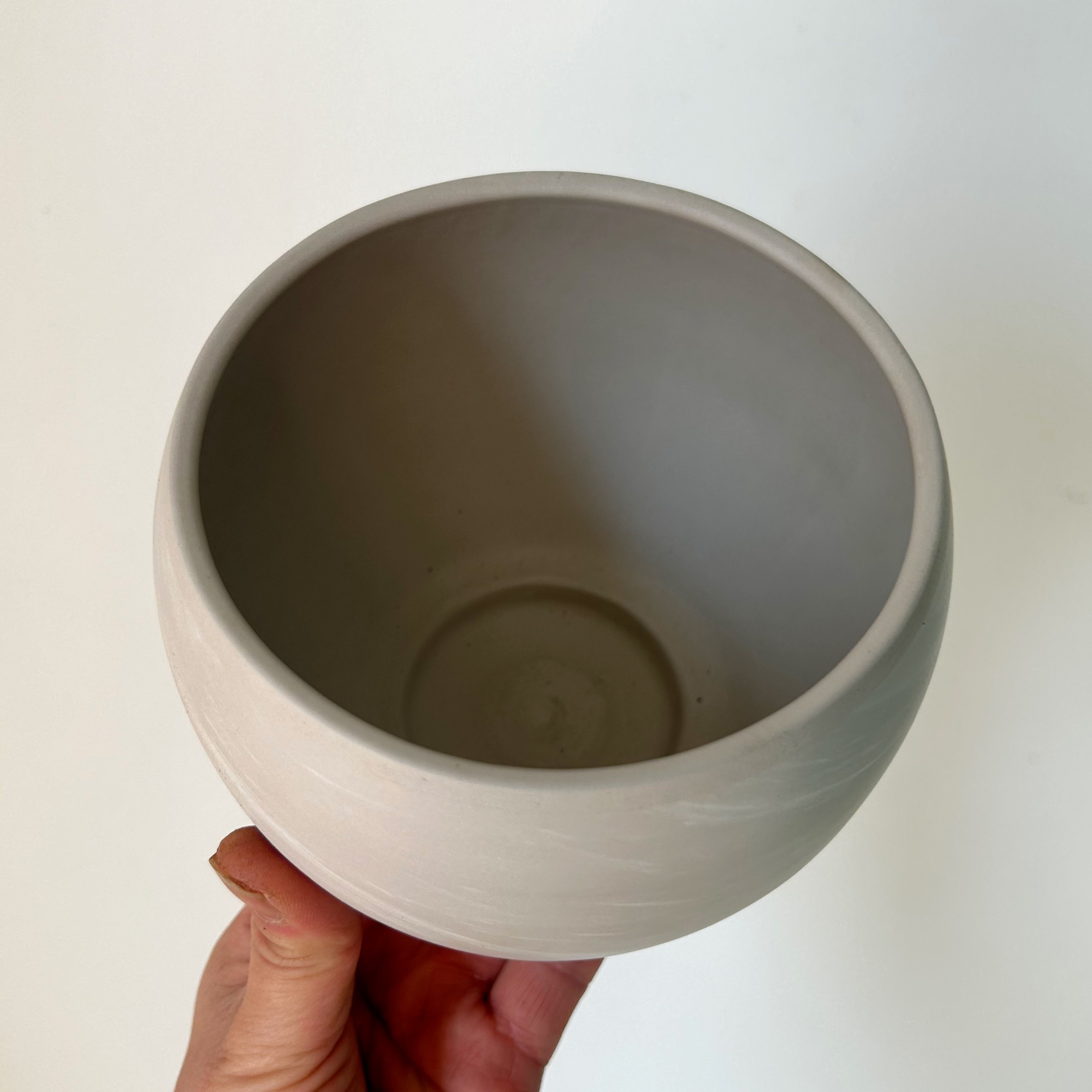 SHILOH Decorative Sphere Clay Pot