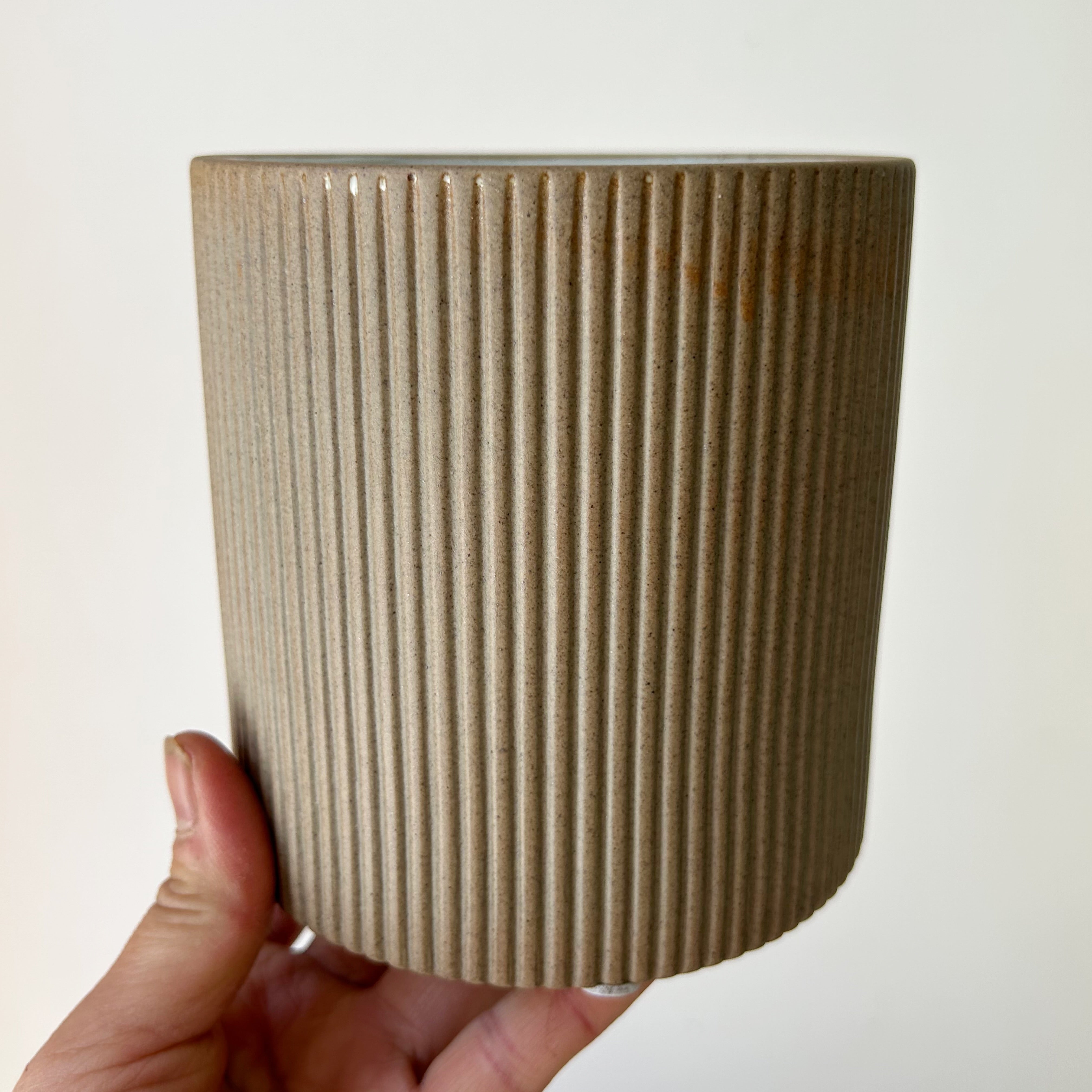 MORRIGAN Decorative pot (4.25”x4.25”)