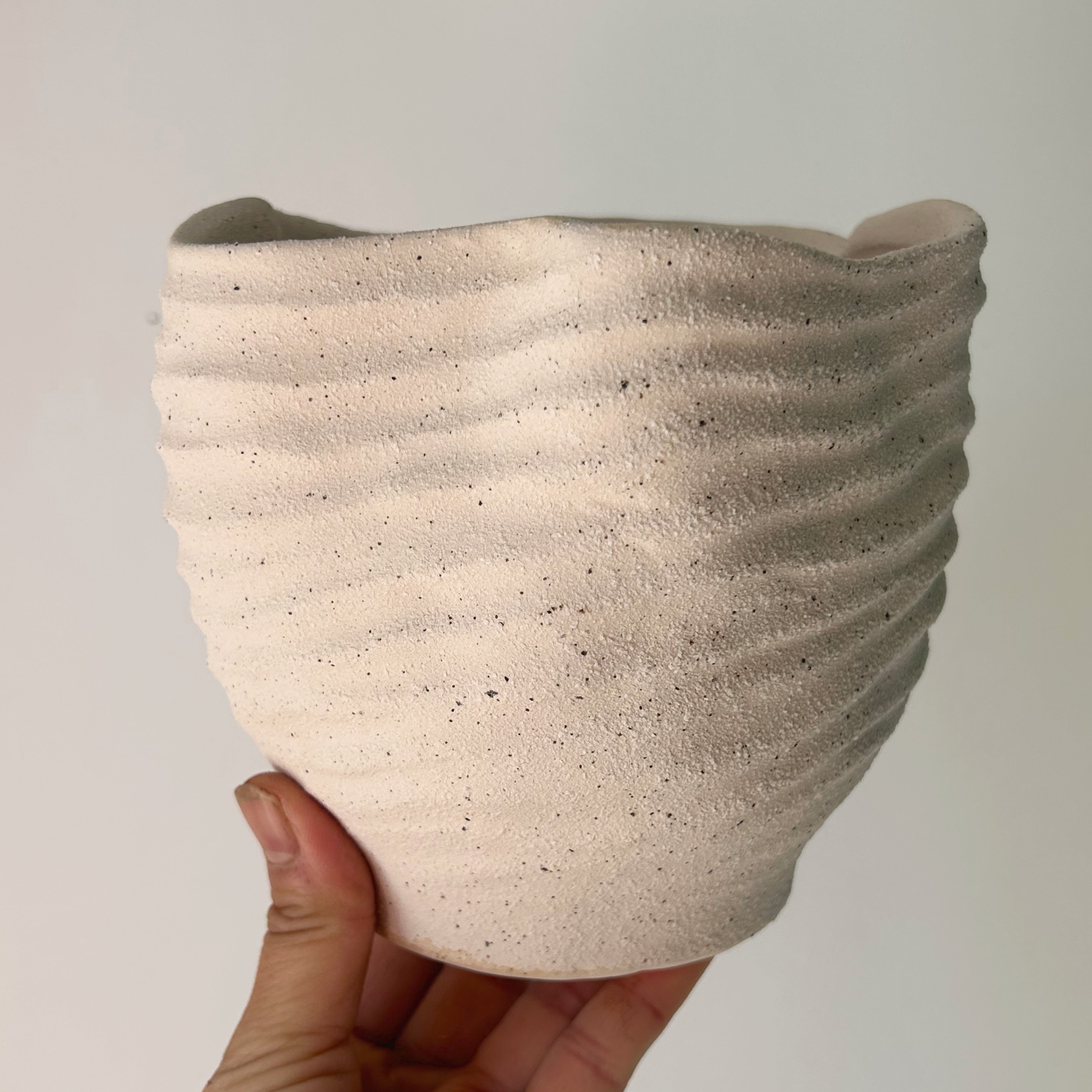 HIGHLAND Textured Planter with Saucer