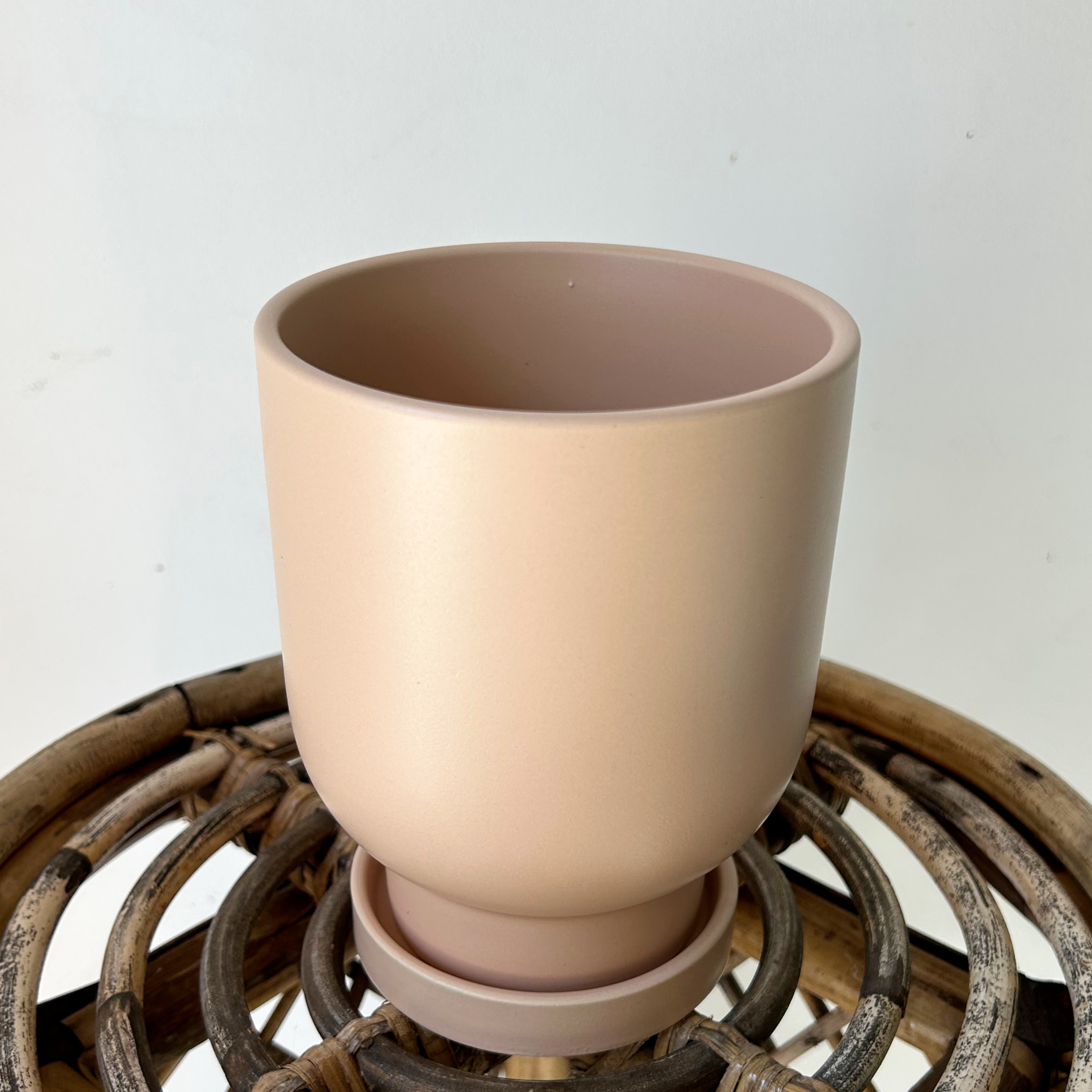 TARRYTOWN Pot with Saucer PASTEL PEACH (4.5"x5.5")