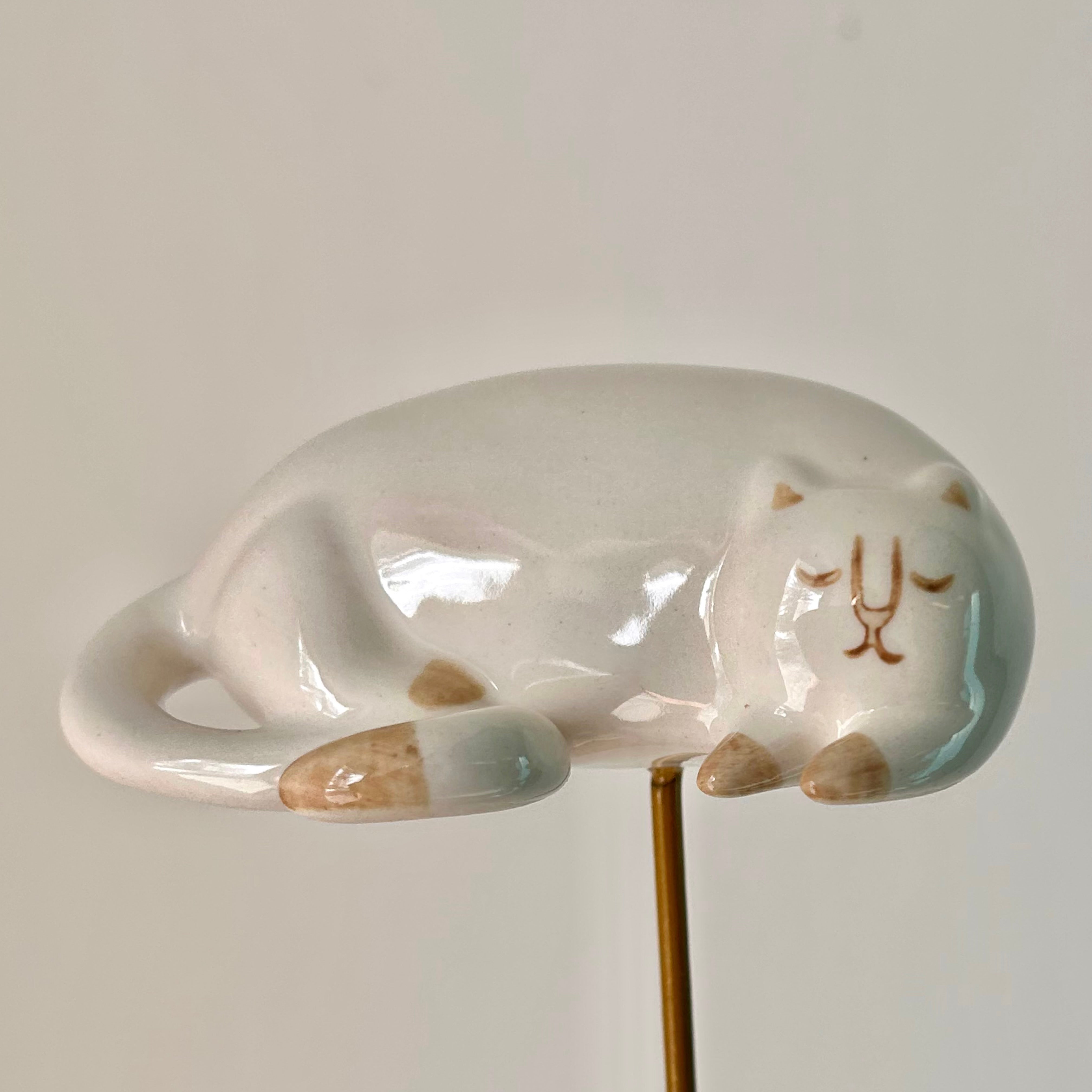 CURIOUS CATS-Ceramic Decorative Accents
