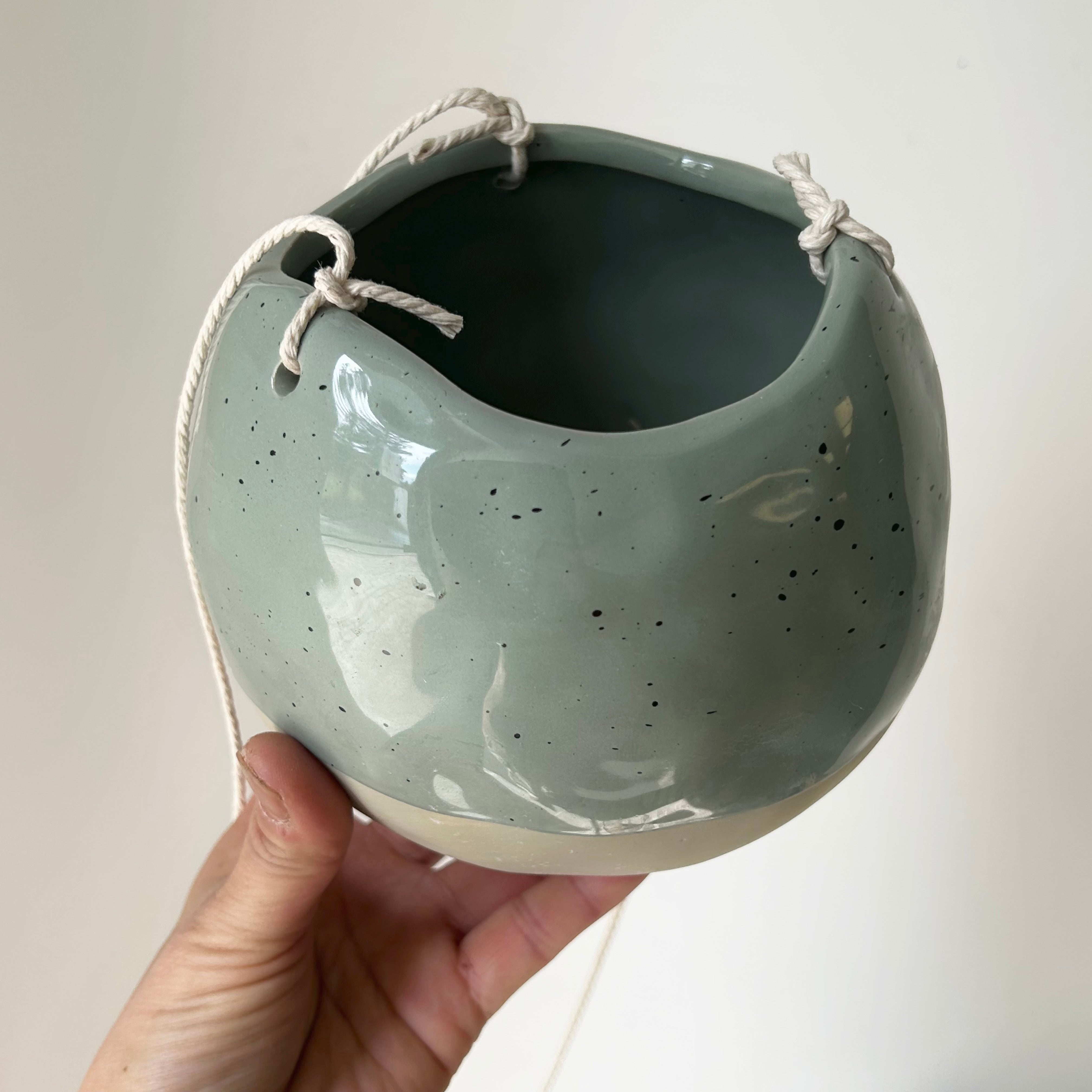 GEO spherical hanging planter (3.5”x5”)