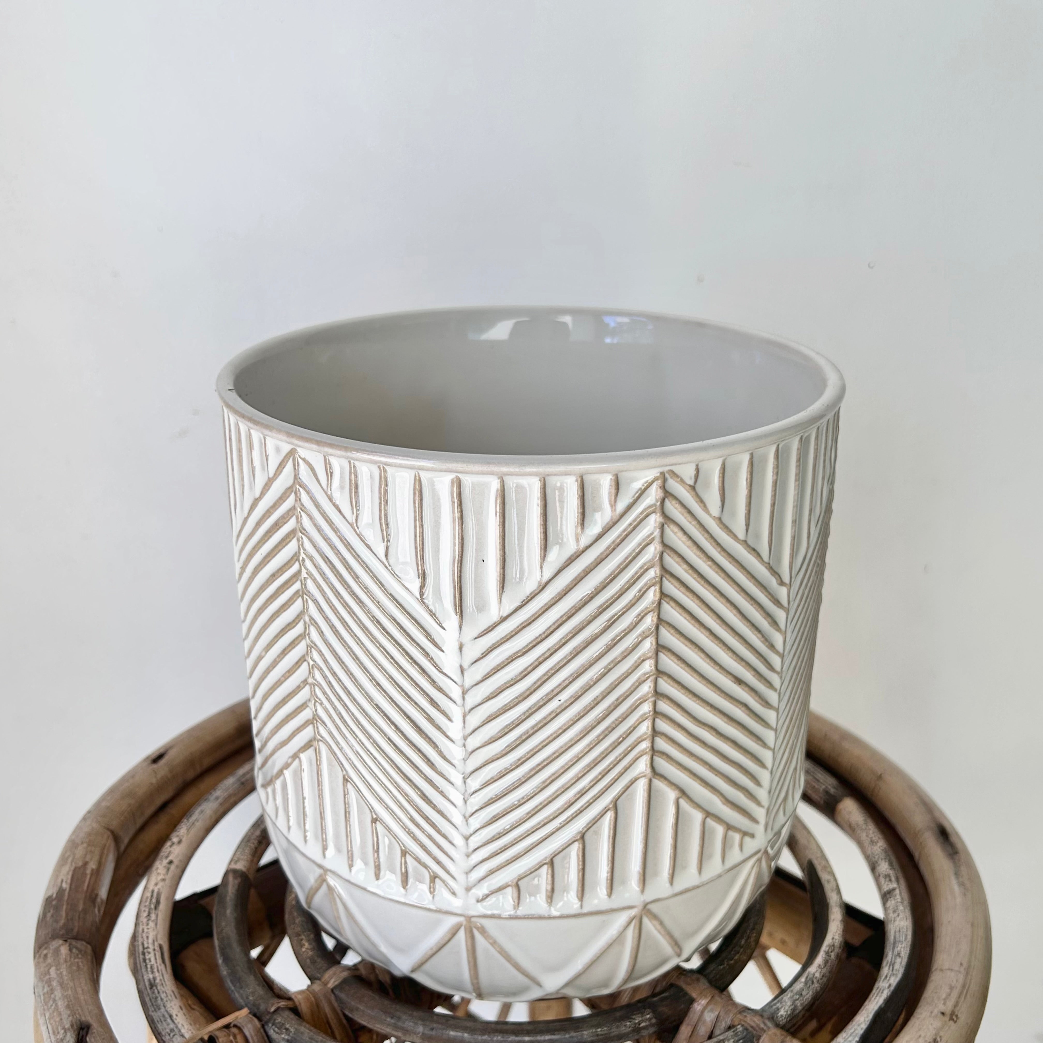 WHITCOMB decorative pot (7”x7”)