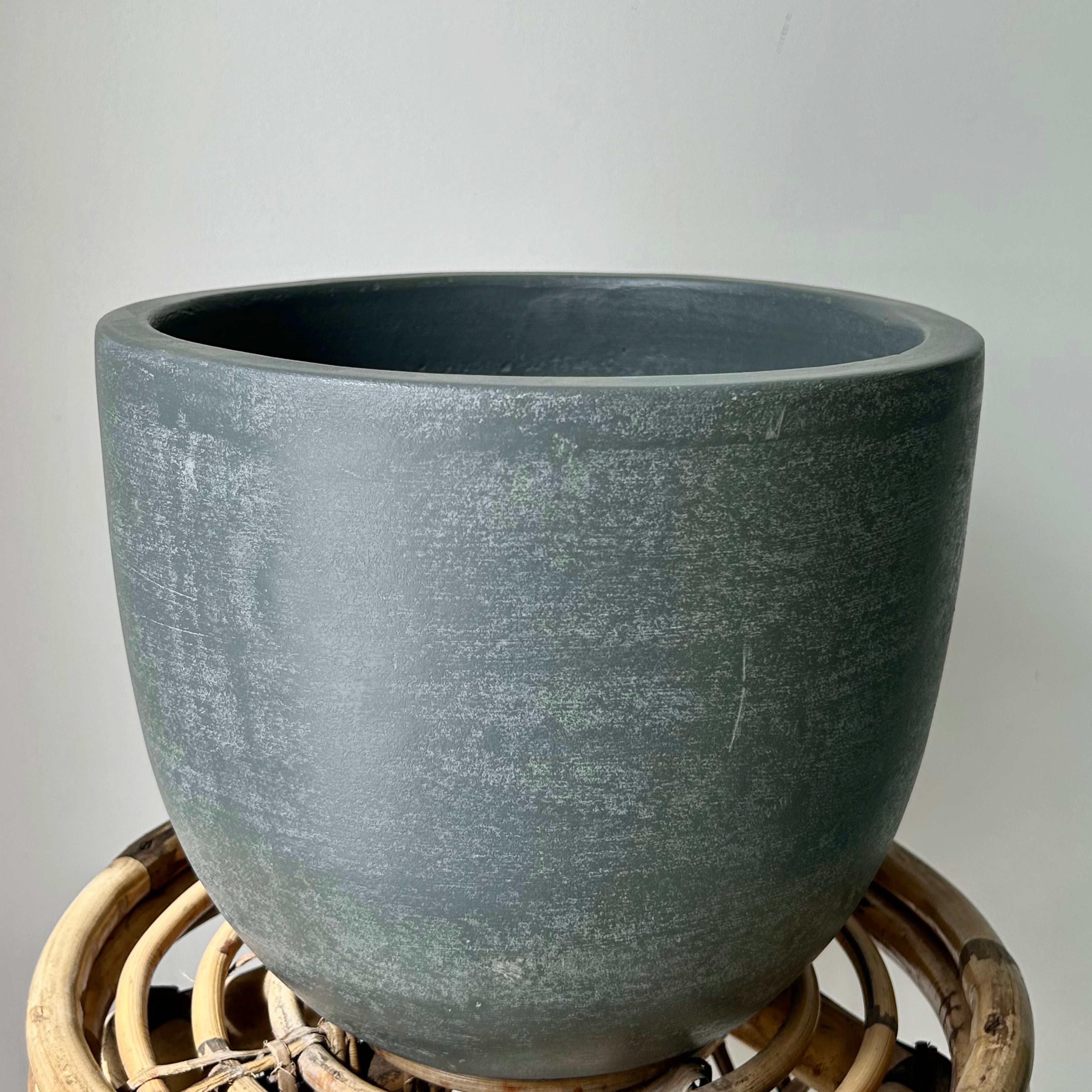 SIMCOE Bell-Shaped Planter GREY