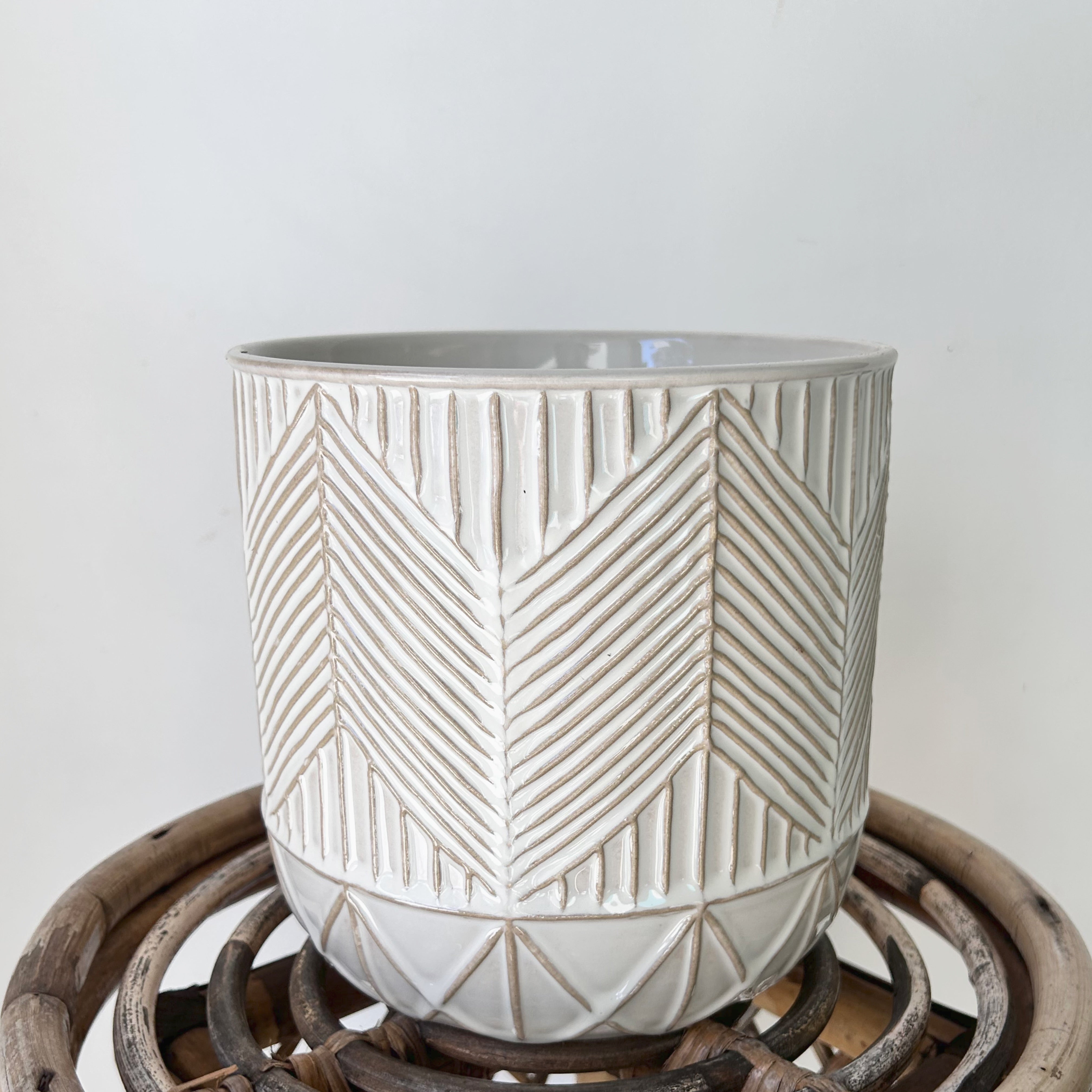 WHITCOMB decorative pot (7”x7”)